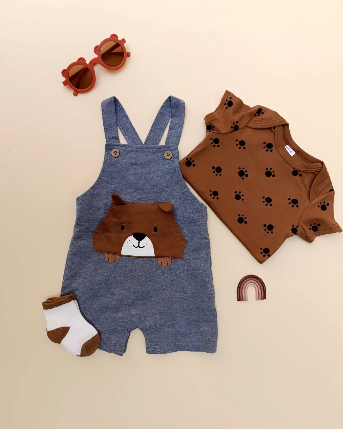 ست بیلر شلوارکی و بادی و جوراب