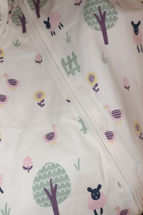 طرح اُردک سایز 1ماه به بالا رنگش کمی فرق میکنه